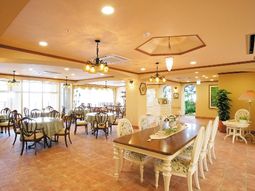 明るいダイニングエリア