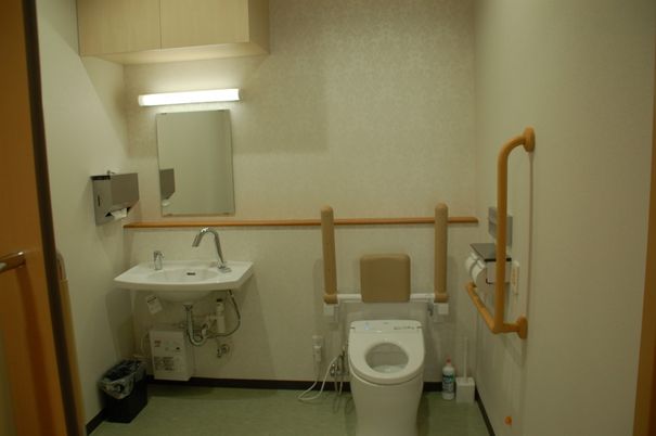 安全設備の整ったトイレ