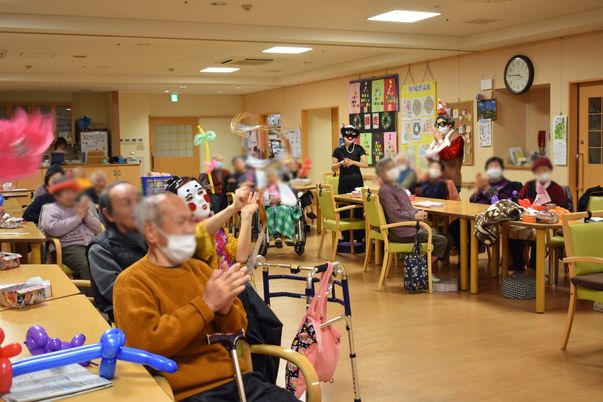 明るい交流スペース