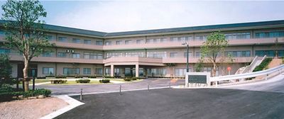 広々とした建物の外観