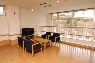 明るいラウンジ