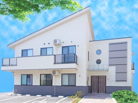 きれいな外観の建物