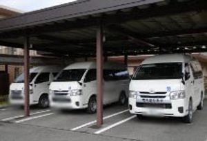 3台の送迎車両
