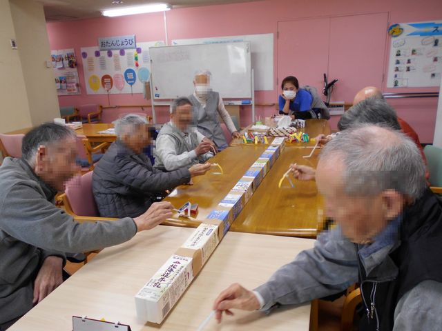 楽しい活動のある多目的室 多目的室 多様なアクティビティが行われ、入居者同士で交流を深めることができます。親しみやすい雰囲気です。