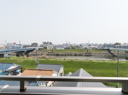 広がる景色のバルコニー