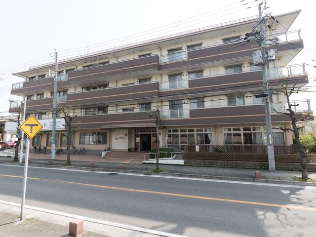 清潔感のある施設外観