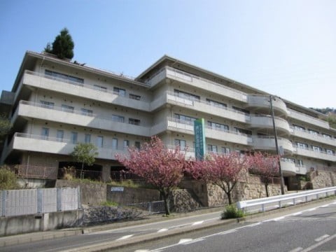 介護老人保健施設 神戸長者町白寿苑の外観
