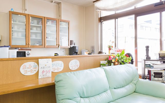 明るい空間のキッチン