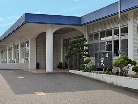 施設の外観