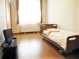 明るいベッドルーム