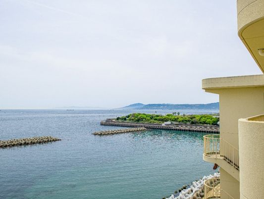 海に面した施設の景観
