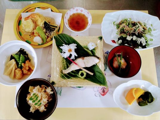 和風の健康的な食事