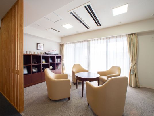 快適なラウンジ空間