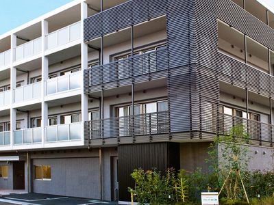 モダンな建物の外観