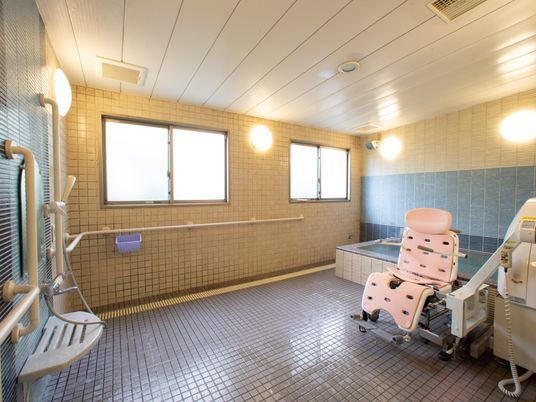 安全な介護用浴室
