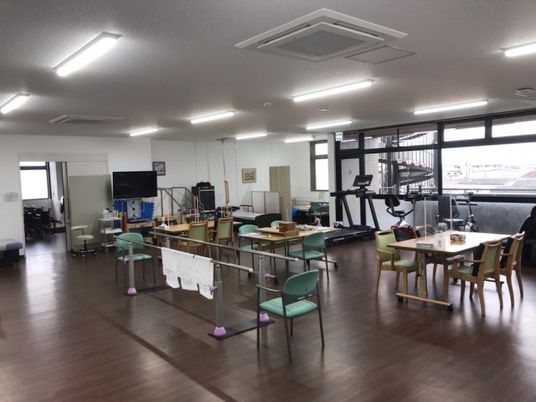 広い共有リビング  