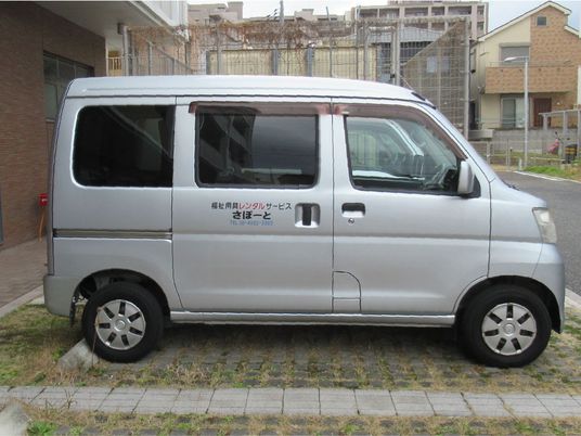 送迎車の外観  