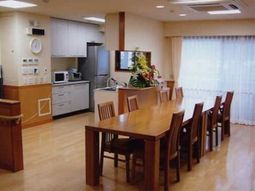 明るい食堂の一角