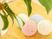 飾り球のある受付周辺  