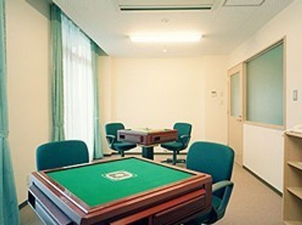 明るい多目的室の一角
