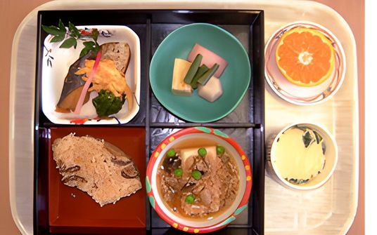 お食事の例膳