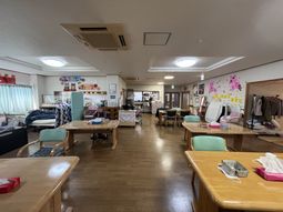 広々とした和やかな部屋