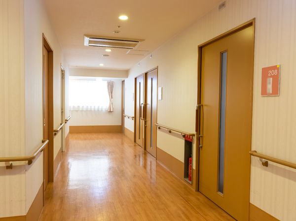 暖かみのある廊下