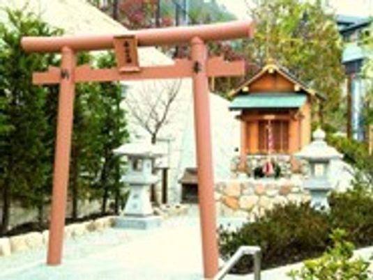和風の落ち着いた中庭