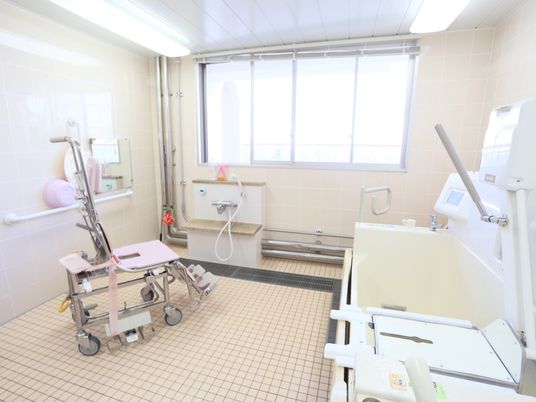 浴室の機能訓練設備