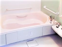 手すり付き浴室