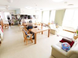 明るいダイニングルーム
