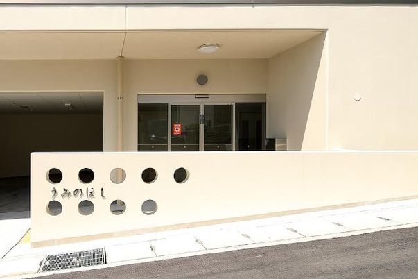 柔らかな印象のエントランス