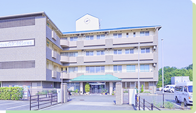広々とした施設外観