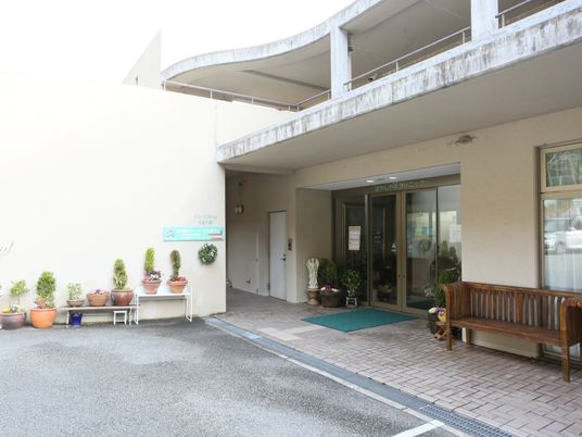 エントランス周辺の風景