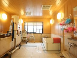 バリアフリーの浴室設備