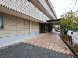 施設のエントランス部分