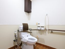 バリアフリーなトイレ設備