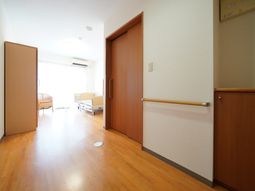 居室の閑静な風景