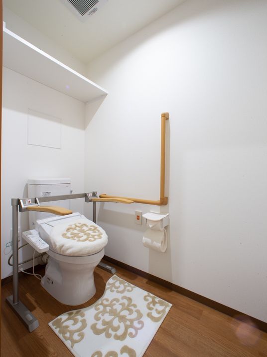 バリアフリー仕様のトイレ