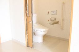 きれいなトイレの個室