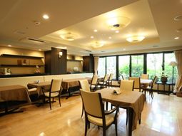 明るいダイニングルーム