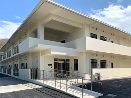 明るく開放的な外観