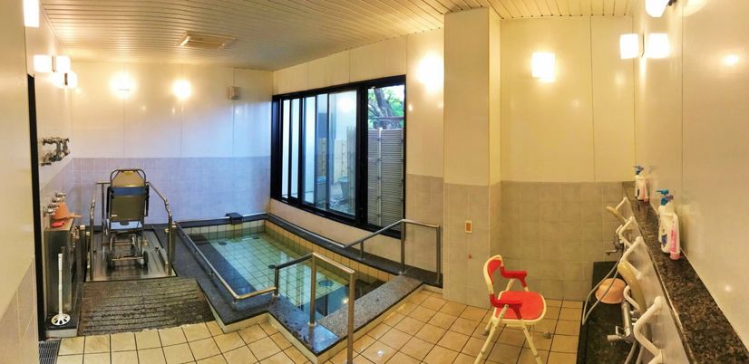 広々とした浴場