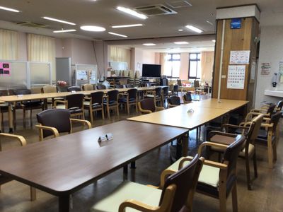 開放的なダイニングルーム