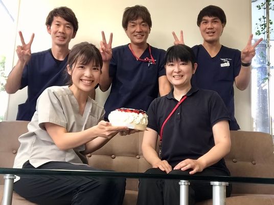 スタッフ集合のリビング  