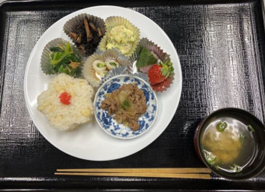 バラエティ豊かな食事
