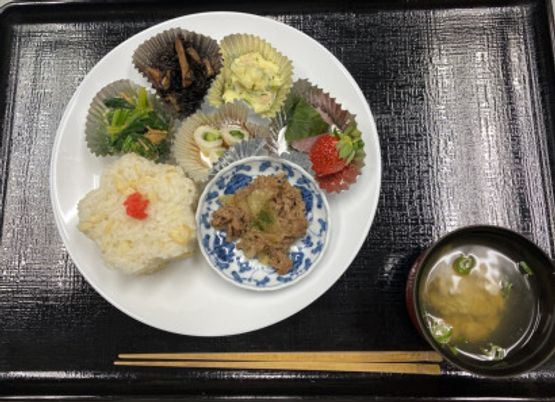 バラエティ豊かな食事