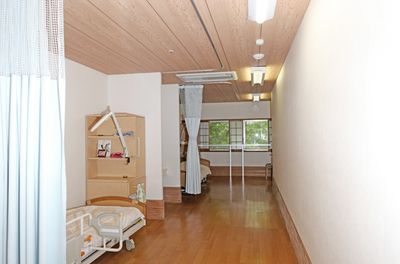 木の暖かい居室