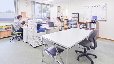 職員が働く部屋