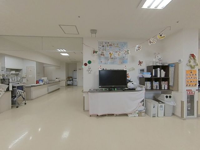明るい職場環境 共有スペース 広々としたキッチン付きの職場です。明るく清潔な環境で仕事ができます。